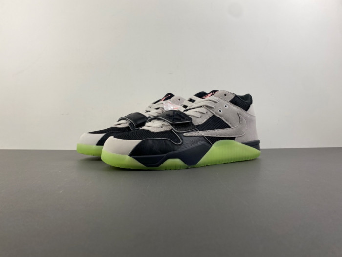 Travis Scott x Chase B x Air Jordan Jumpman Jack IH7971-001