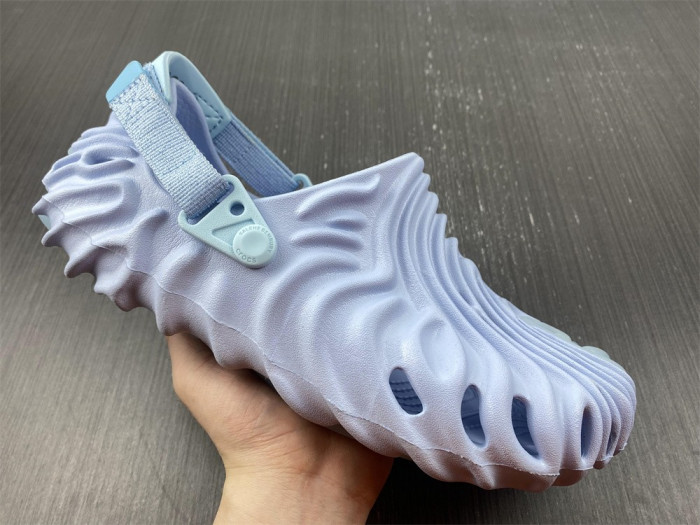 Cr*0*s x salehe bembury 207393-4st