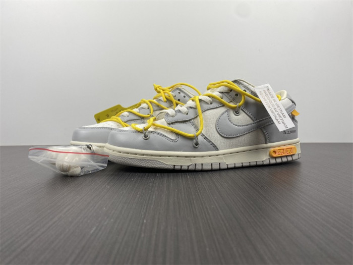 OF X Nike Dunk Low Lot 29 of 50 DM1602-103