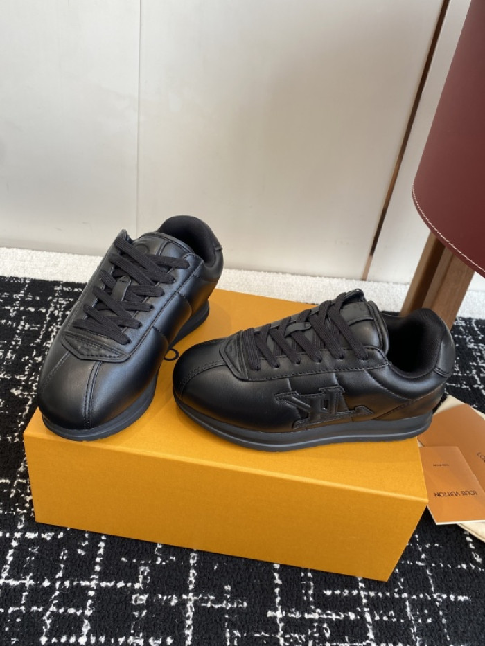 L1VV Buttersoft Sneakers