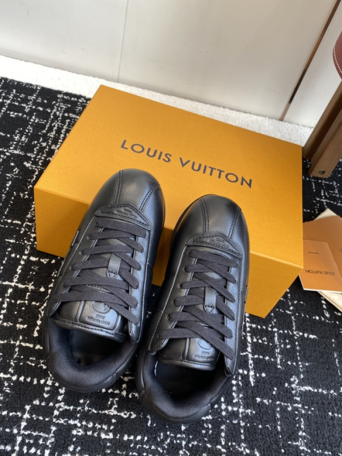 L1VV Buttersoft Sneakers