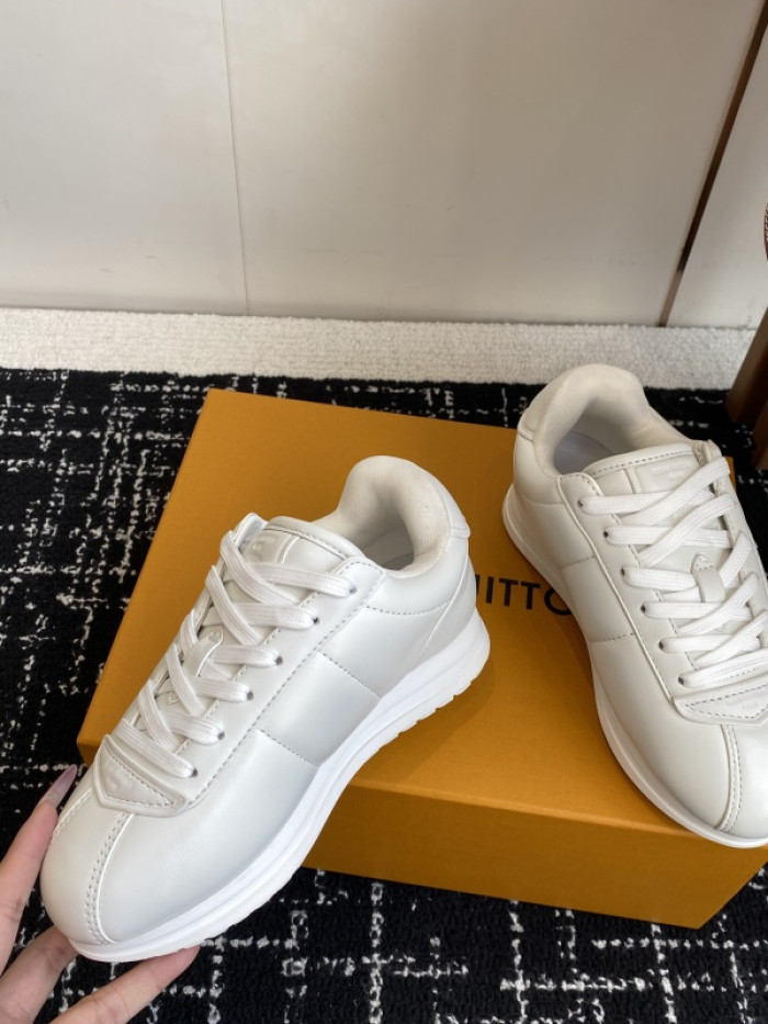 L1VV Buttersoft Sneakers