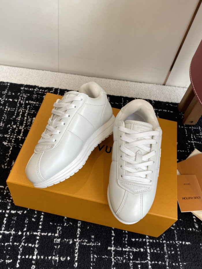 L1VV Buttersoft Sneakers