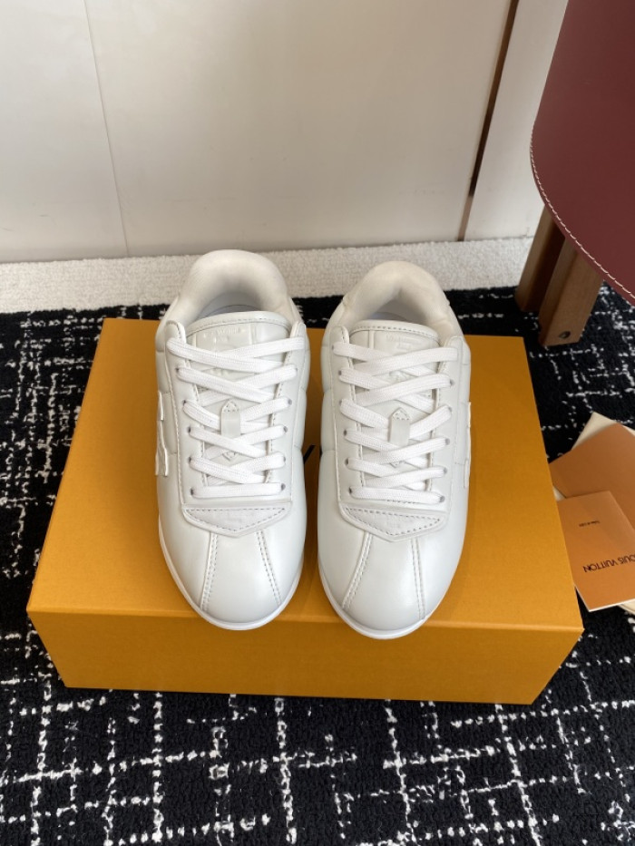 L1VV Buttersoft Sneakers