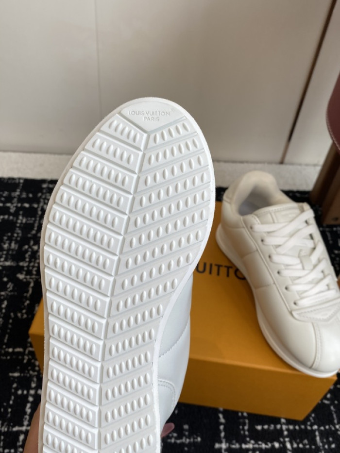 L1VV Buttersoft Sneakers