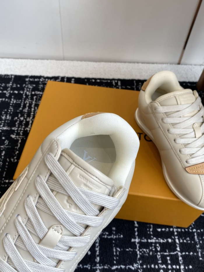 L1VV Buttersoft Sneakers