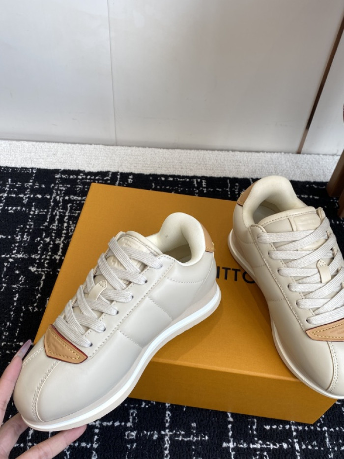L1VV Buttersoft Sneakers