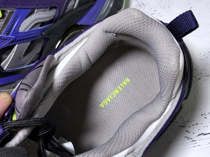 Balen Runner Sneakers 570391 W2GN7 1007