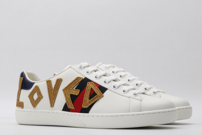 gu ace embroidered low-top sneaker