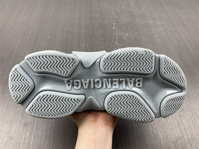 balen triple s pale blue 524039 w2fw1 4700