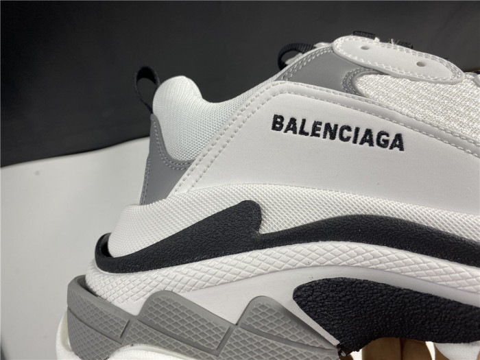 balen triple s sneaker 536737 w0901 9089
