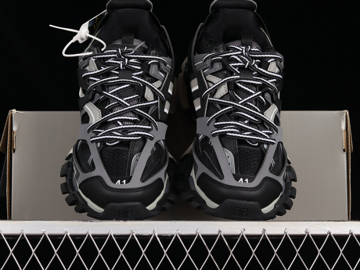 BALEN TRACK TRAINER 542023 W2ND3 2201