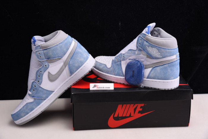 air jordan 1 high og “hyper royal” 555088-402