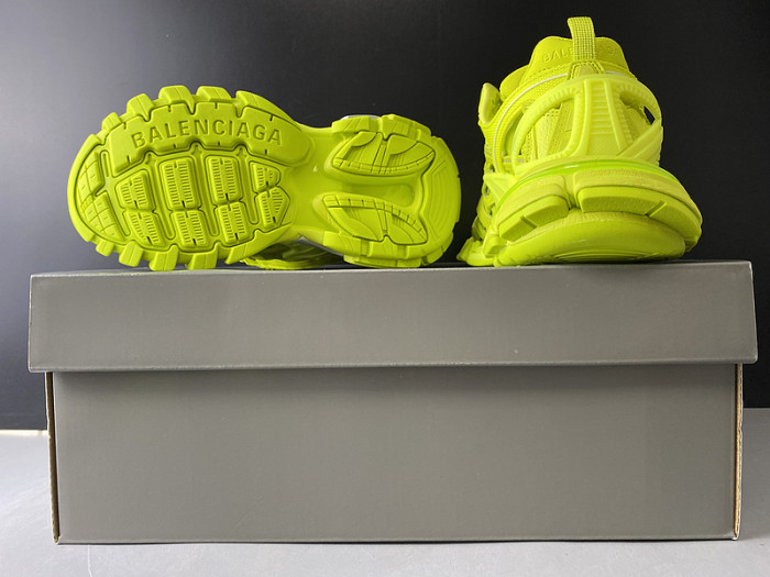 balen track 2 sneakers"tennis green/white/grey" 568615 w2gn5 5818