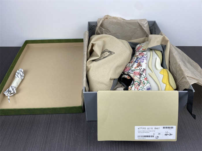 gu x balen the hacker project triple s flora print (w) 677195 ul110 8461