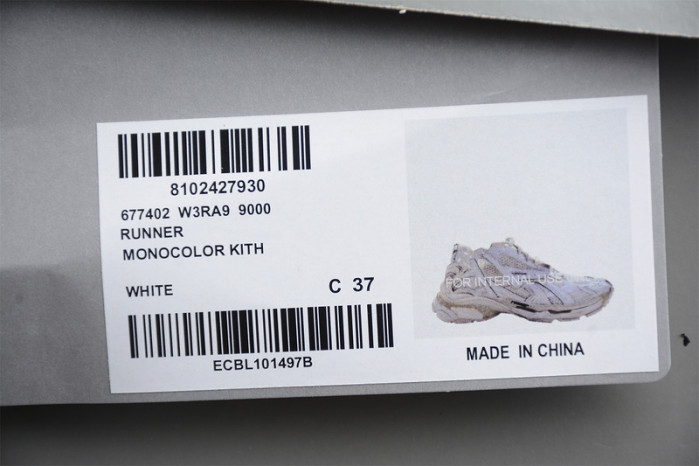 Balen Track Sneakers 734731 W3XL2 0101