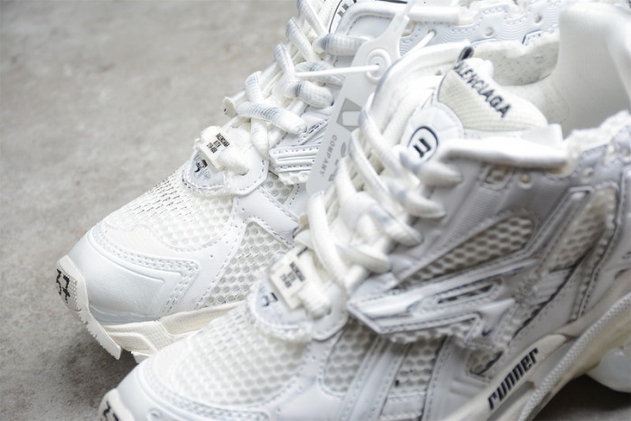 Balen Track Sneakers 734731 W3XL2 0101