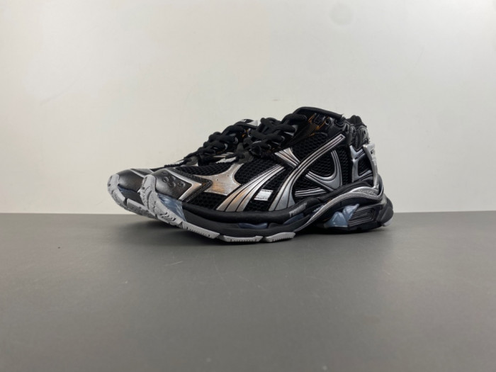 Balen Runner Sneakers 772774 W3RNY 0322