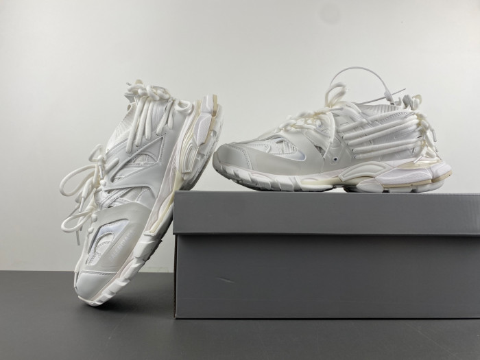 BALEN TRACK TRAINER 786281 W3CO1 2000