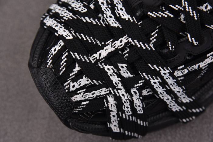 BALEN 3XL SNEAKER 825597 W3XH1 1000