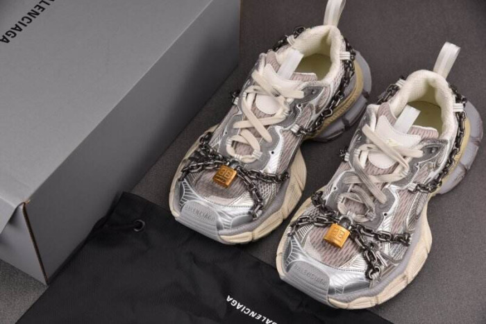 BALEN 3XL SNEAKER 825623 W3XPL 9182