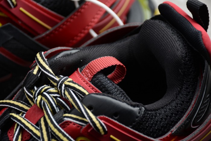 Balen Track Sneakers BLACK RED 542023 W1GB9 6509