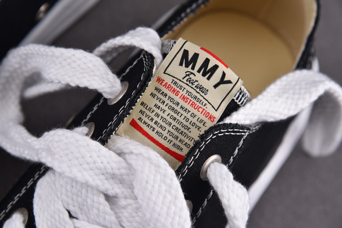 Ma*s*n mihara yasuhiro canvas sneakers