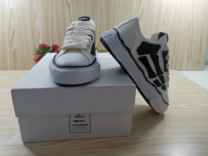 amiri x Ma*s*n mihara yasuhiro bone sneakers