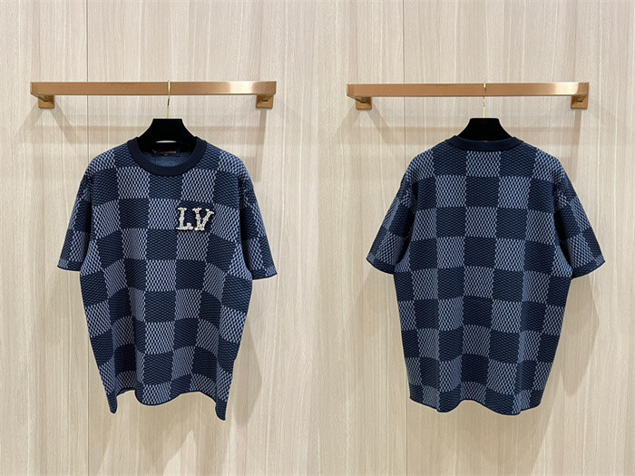 L1vv T-Shirt