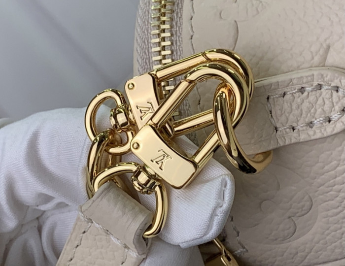 LIVV Mini Bumbag-17x12x9.5cm