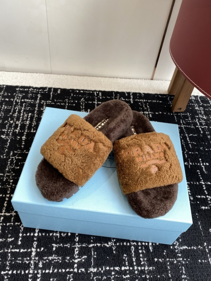 Prada Slides