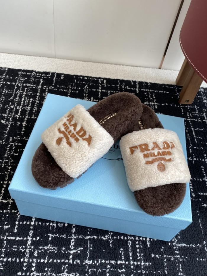 Prada Slides