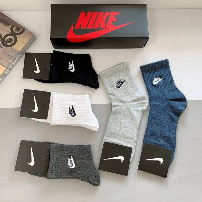 Askick Socks- 5 pairs in a box