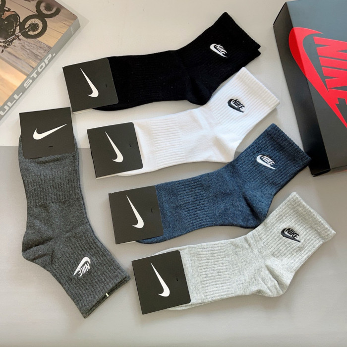 Askick Socks- 5 pairs in a box