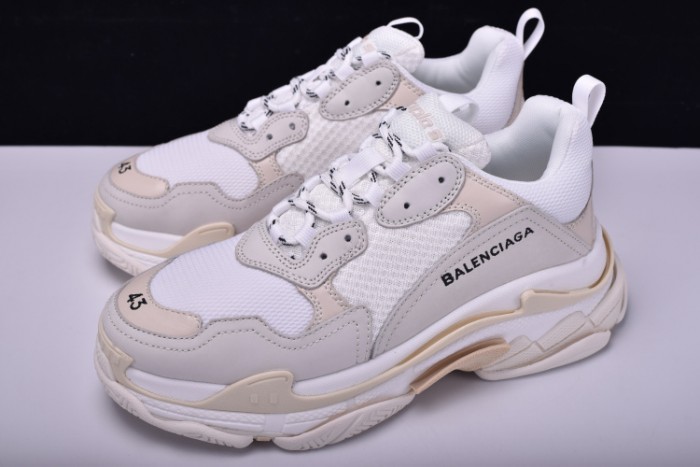 balen 17fw triple s“cream” 490671-w06f1-9000