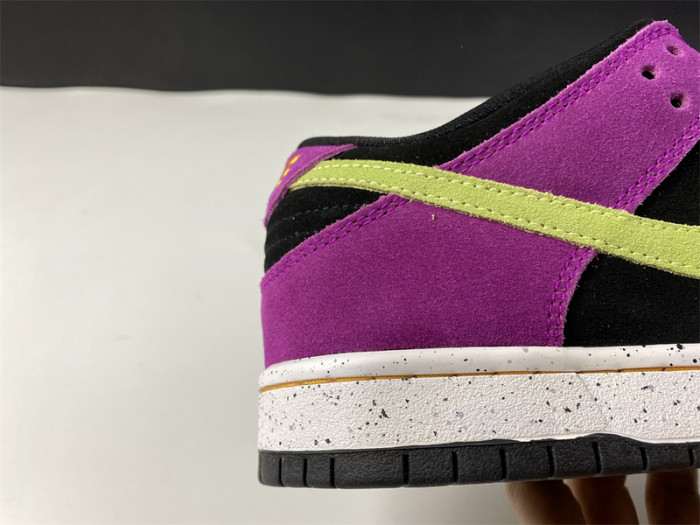 nike dunk low "red plum" bq6817-501