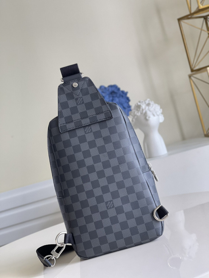 L1VV DAMIER GRAPHITE AVENUE SLING BAG-20*31*7cm