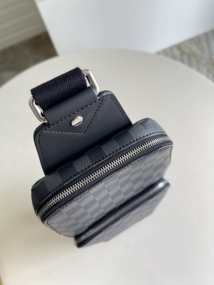 L1VV DAMIER GRAPHITE AVENUE SLING BAG-20*31*7cm