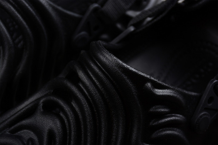 Cr*0*s x salehe bembury black