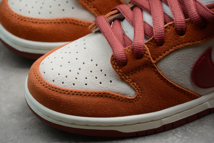 nike sb dunk low pro dark russet cedar bq6817-202