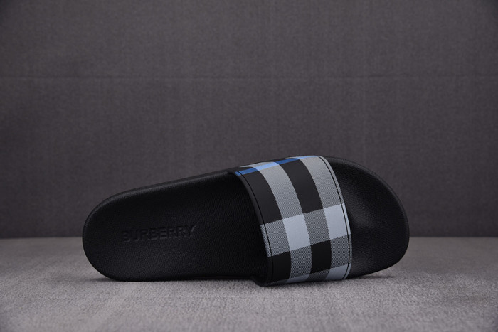 bur*berry slide