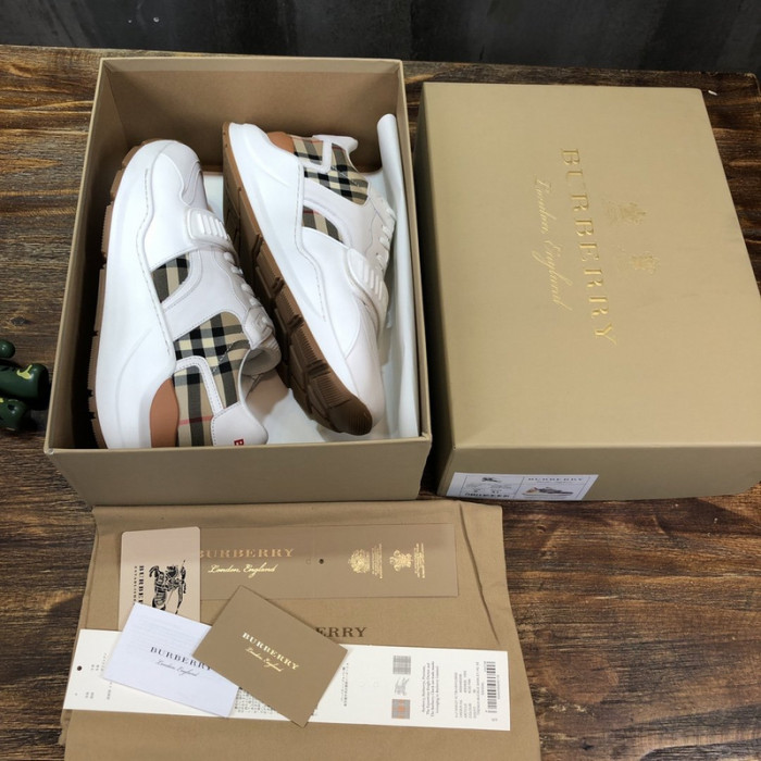 bur*berry sneakers
