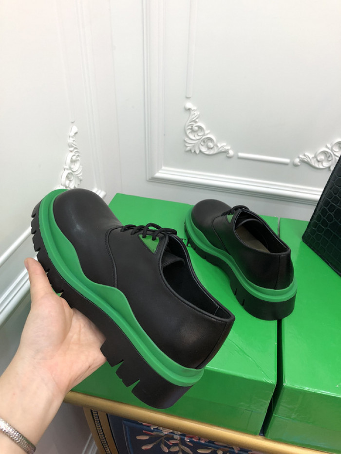 botteg*Ve*ne*ta tire