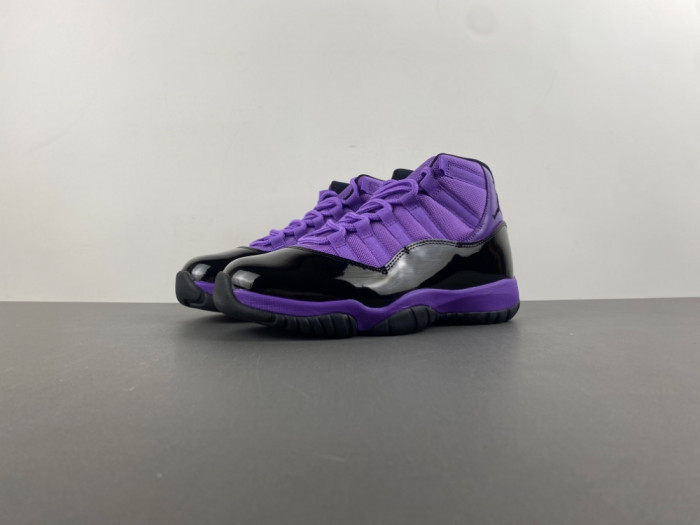 Air Jordan 11 purple CT8012-501