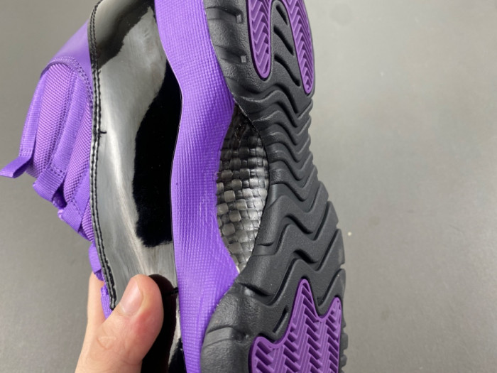 Air Jordan 11 purple CT8012-501