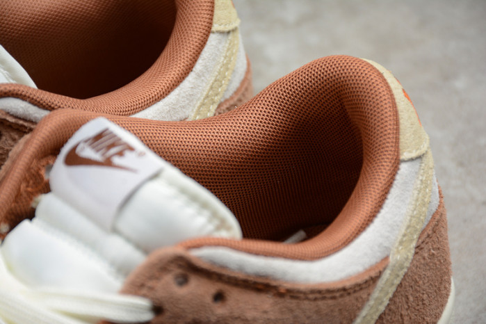 nike dunk low prm “medium curry” dd1390-100