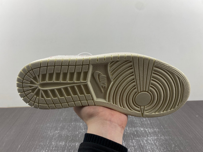 travis scott x air jordan 1 low og dm7866-601