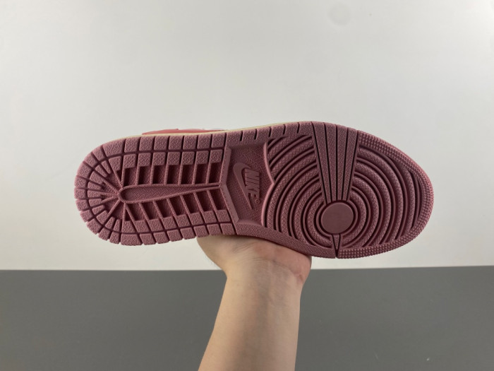 Travis Scott x Air Jordan 1 Low OG DM7866-pink