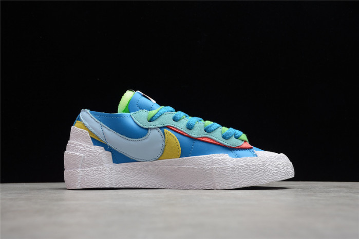 nike blazer low sacai kaws blue dm7901-400