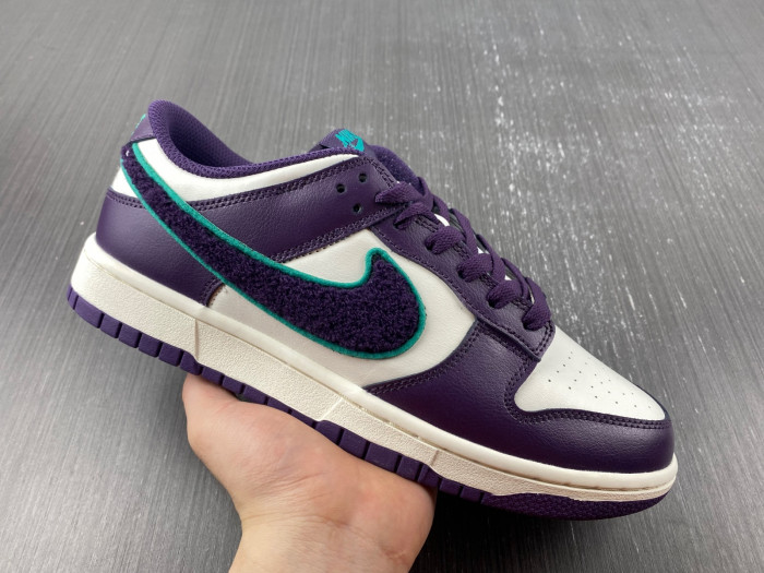 nike dunk low chenille dq7683-100
